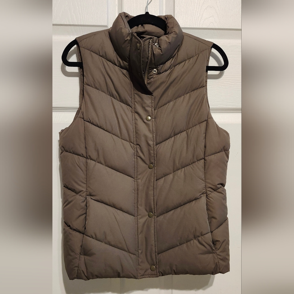 Gap puffer vest, never worn